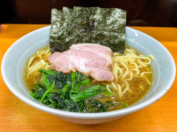 「らーめん 並 (固め)」@横浜らーめん 武蔵家 綾瀬店の写真