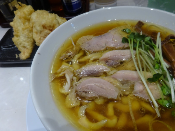 「中華そば(醤油)かしわ天セット 1,250円」@手打 親鶏中華そば 綾川 練馬三原台店の写真