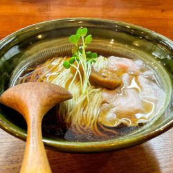 煮干しそば（醤油・中盛）