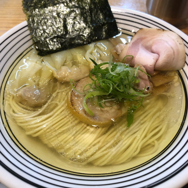 「ワンタン塩そば」@麺道 千鶏の写真