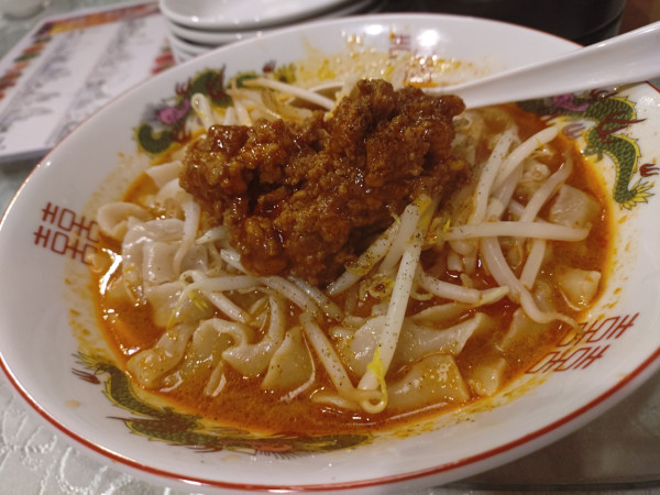 「麻辣刀削麺、他食べ放題を腹パンで」@個室中華居酒屋 元祖秋 神保町店の写真