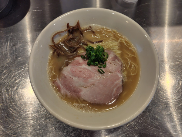「豚骨らぁ麺1000円（この日限定）」@麺しかのの写真