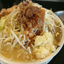 ミニラーメン 850円 生卵100円