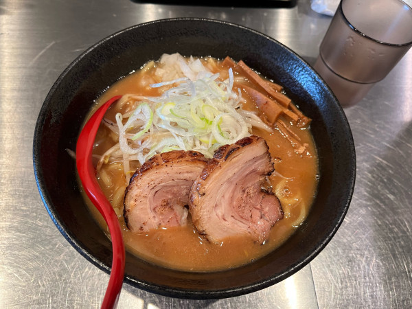 「味噌らぁ麺1000円」@らぁ麺 ようざんの写真