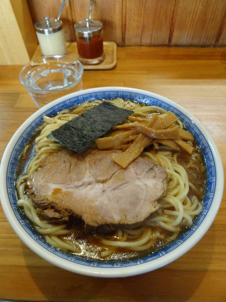 「ラーメン1100円中」@自家製中華そば としおかの写真