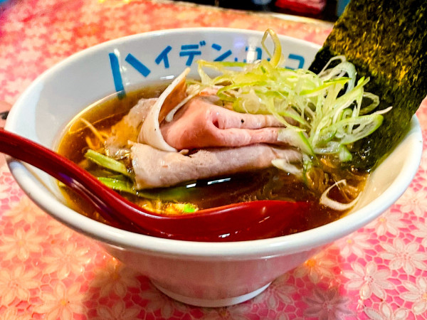 「凛々しい鮮魚飛魚×アゴ煮干中華ソバ(限定)」@らーめん凛々の写真