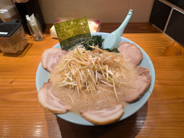 「ネギチャーシューメン」@ラーメンショップ〇化 池袋店の写真