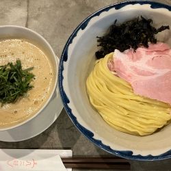 牡蠣崩し正油つけめん1100円大70円300g【本日の限定】