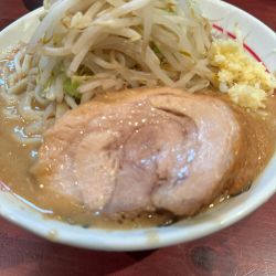ラーメン小豚1枚1000円