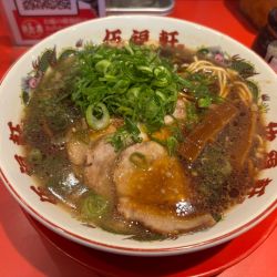 背脂黒醤油ラーメン