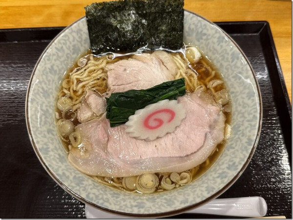 生姜醤油ラーメン(1000円)