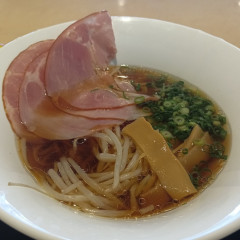 与島PA フードコートの画像