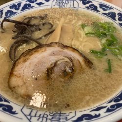 醤油豚骨ラーメン