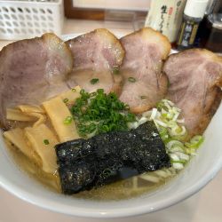 塩チャーシュー麺