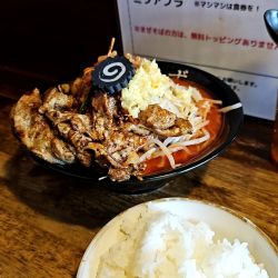 旨辛味噌らーめん（中）味噌アブラと🍚
