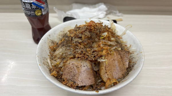 「汁無し200g」@ラーメン荘 歴史を刻め 本店の写真