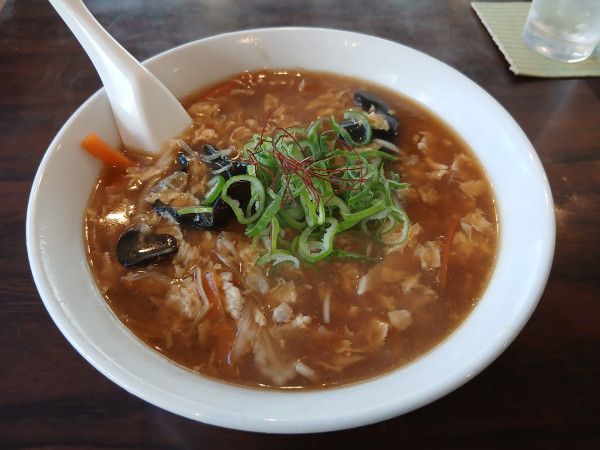 「酸辣湯麵 950円」@再光軒 足立入谷店の写真