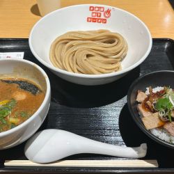 【麺屋こうじ】濃厚鶏豚骨魚介つけ麺 ポークステーキ丼セット