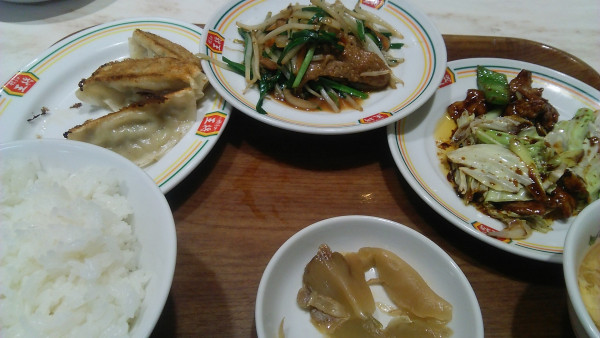 「ジャストサイズ餃子 192円＋その他」@餃子の王将 アリオ西新井店の写真