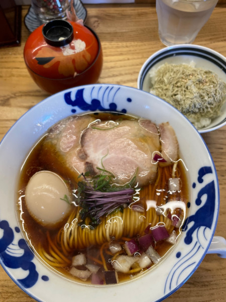「淡麗かつおそば（醤油）¥1,100+とろろ昆布ごはん」@鰹そば田ヶ久保の写真