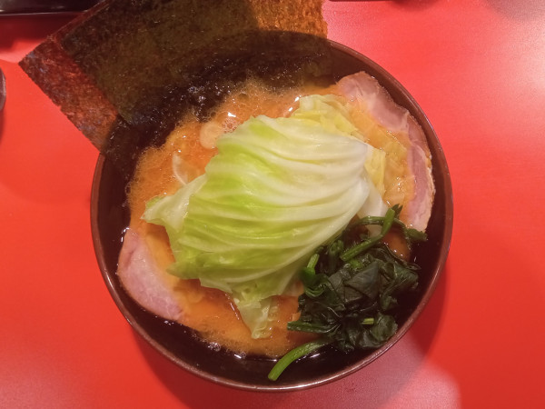 「チャーシューメン＋キャベツ」@横浜ラーメン 斎藤家の写真
