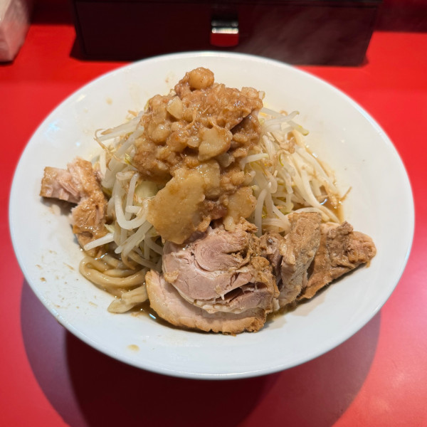 「小ラーメン(野菜少なめ)」@ブタブタコブタラーメン 代々木店の写真