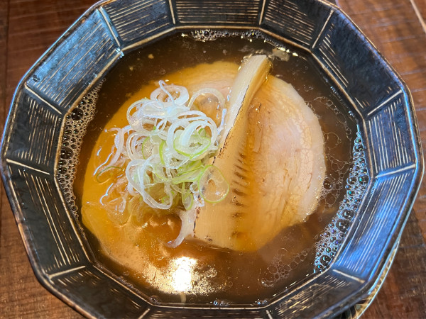「醤油らぁ麺」@古民家ヌードゥル黒揚羽森住の写真