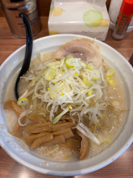 「しょうゆらーめん(普通)」@こってりらーめん なりたけ 池袋店の写真