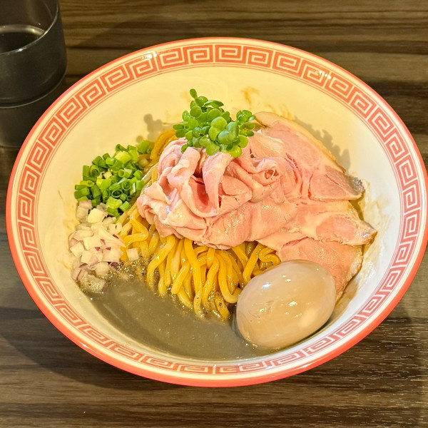 「特上まぜソバーン煮干っちょ」@ヌードルボウズ n坊の写真