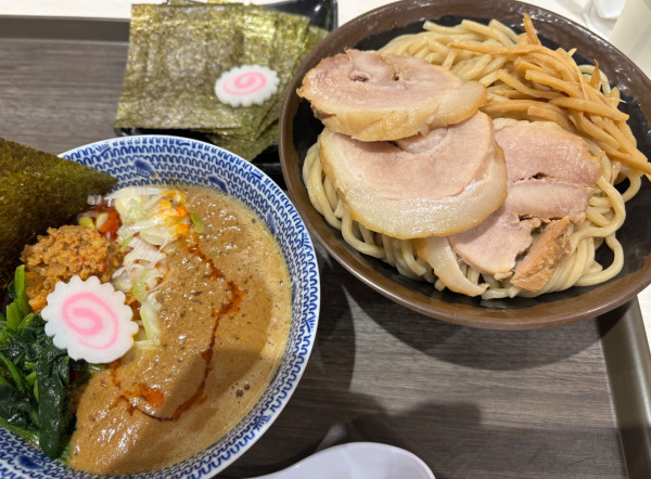 「坦々つけ麺 +チャーシュー +海苔」@舎鈴 アピタ長津田店の写真