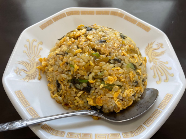 「高菜炒飯　￥６８０」@中華料理 栄徳の写真