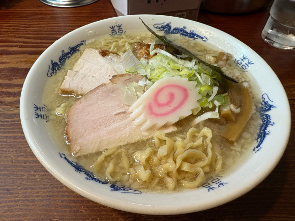 「中華そば900円、ストロングスタイル100円」@良温(Ra-on)の写真