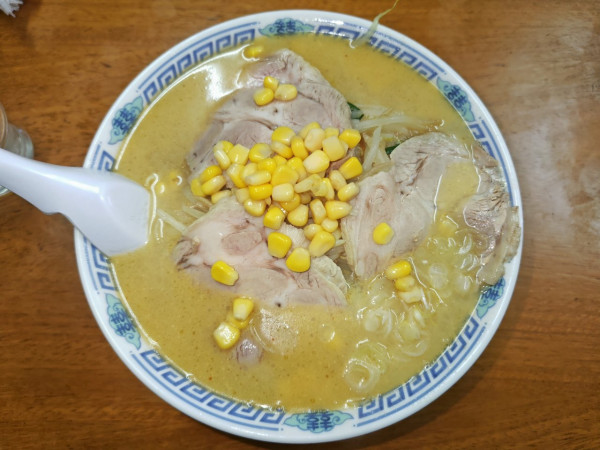 「みそチャーシューメン  ﾒﾝﾏ、ｷｸﾗｹﾞ抜き」@まーちゃんラーメンやの写真