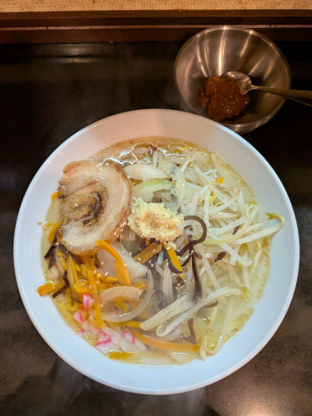 「タンメン 塩 + 赤いやつ(ハーフ)」@中華そば 春ちゃんの写真