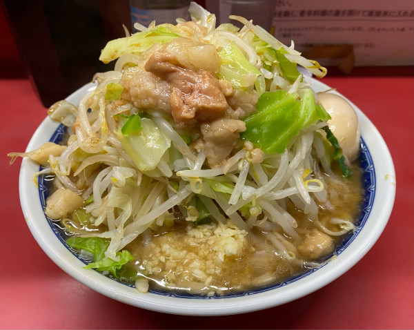 「小豚Ｗ+味付玉子」@ラーメン二郎 環七一之江店の写真