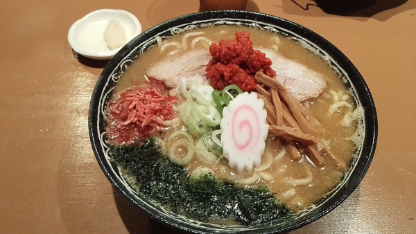 「辛味噌ラーメン」@麺屋磁石の写真