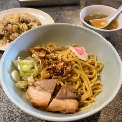 あぶら〜麺+半チャーハン 1200円