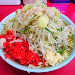 小ラーメン(940円)+ピリ辛カレーラーメン(150円)