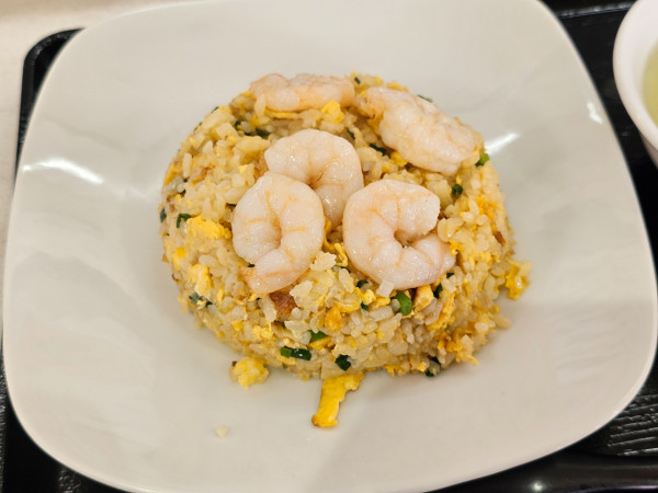 「海老炒飯　900円」@中華料理 桃菜の写真