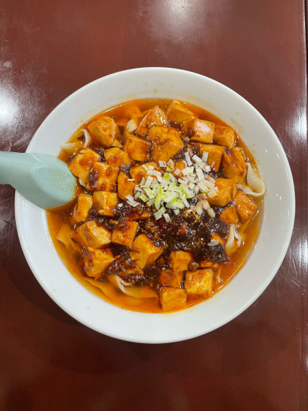 「マーボー刀削麺(1030円)」@味香苑 蒔田店の写真