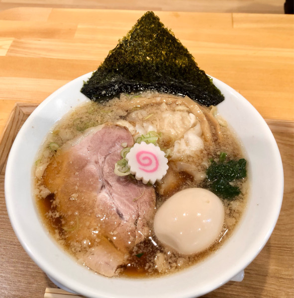 「【限定】背脂生姜醬油らーめん1300円　味玉160円」@らーめん 心麦の写真