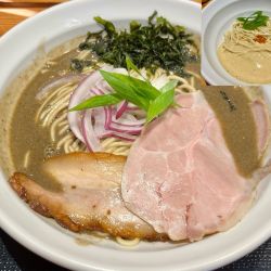 濃厚煮干しそば+牡蠣クリームの和え玉ハーフ