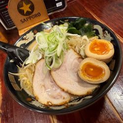 札幌味噌らーめん、味付半熟たまこ