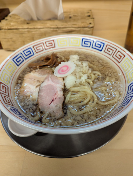 「背脂中華そば」@中華そば光の写真