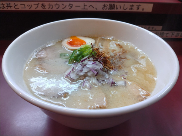 「特製鶏白湯らぁ麺」@らぁ麺 松しんの写真