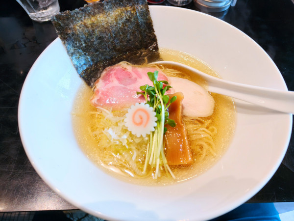 「白醤油鶏そば」@Tonariの写真