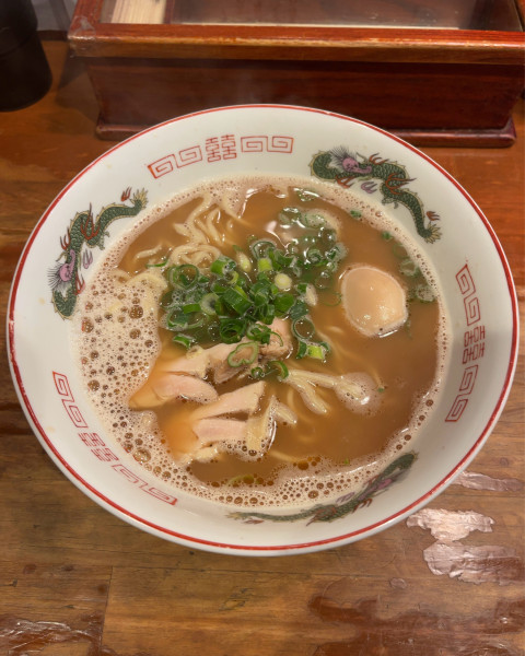 「あっさり鶏骨+味つけ煮玉子（850円）」@弘雅流製麺の写真