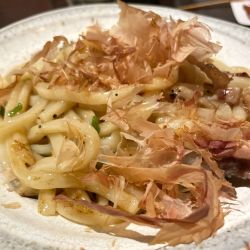 ホルモン焼きうどん