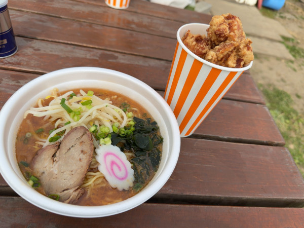 「ゴマラーメン＋からあげ」@Gomaラーメンらいとの写真