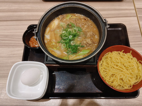 「牛肉玉ラーメン鍋」@吉野家 49号線会津若松店の写真